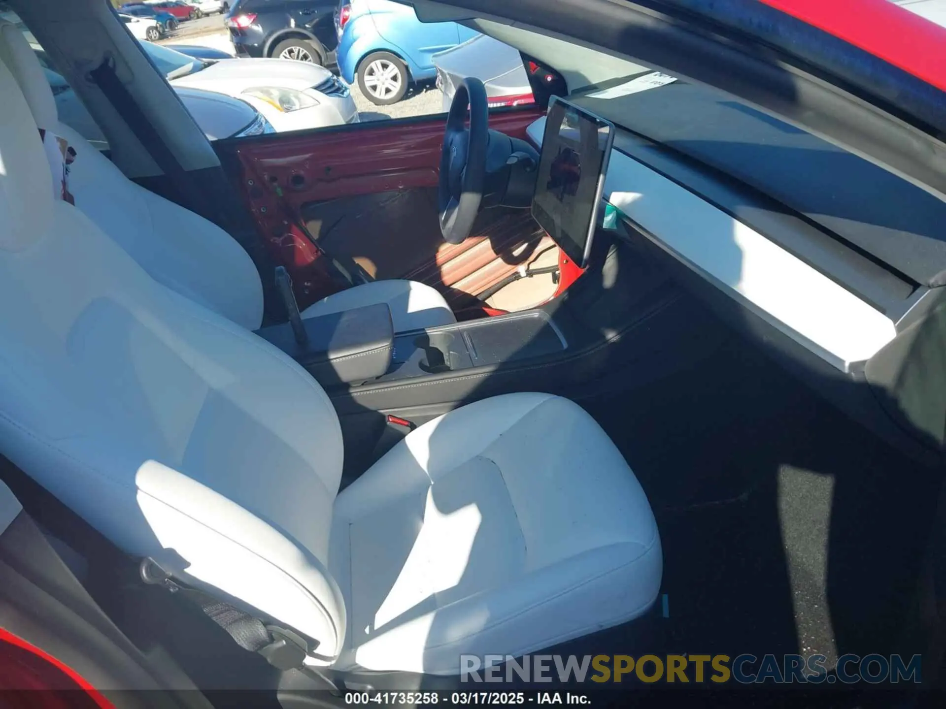 5 fotografías del automóvil dañado 7SAYGDEE0PA202150 TESLA MODEL Y 2023