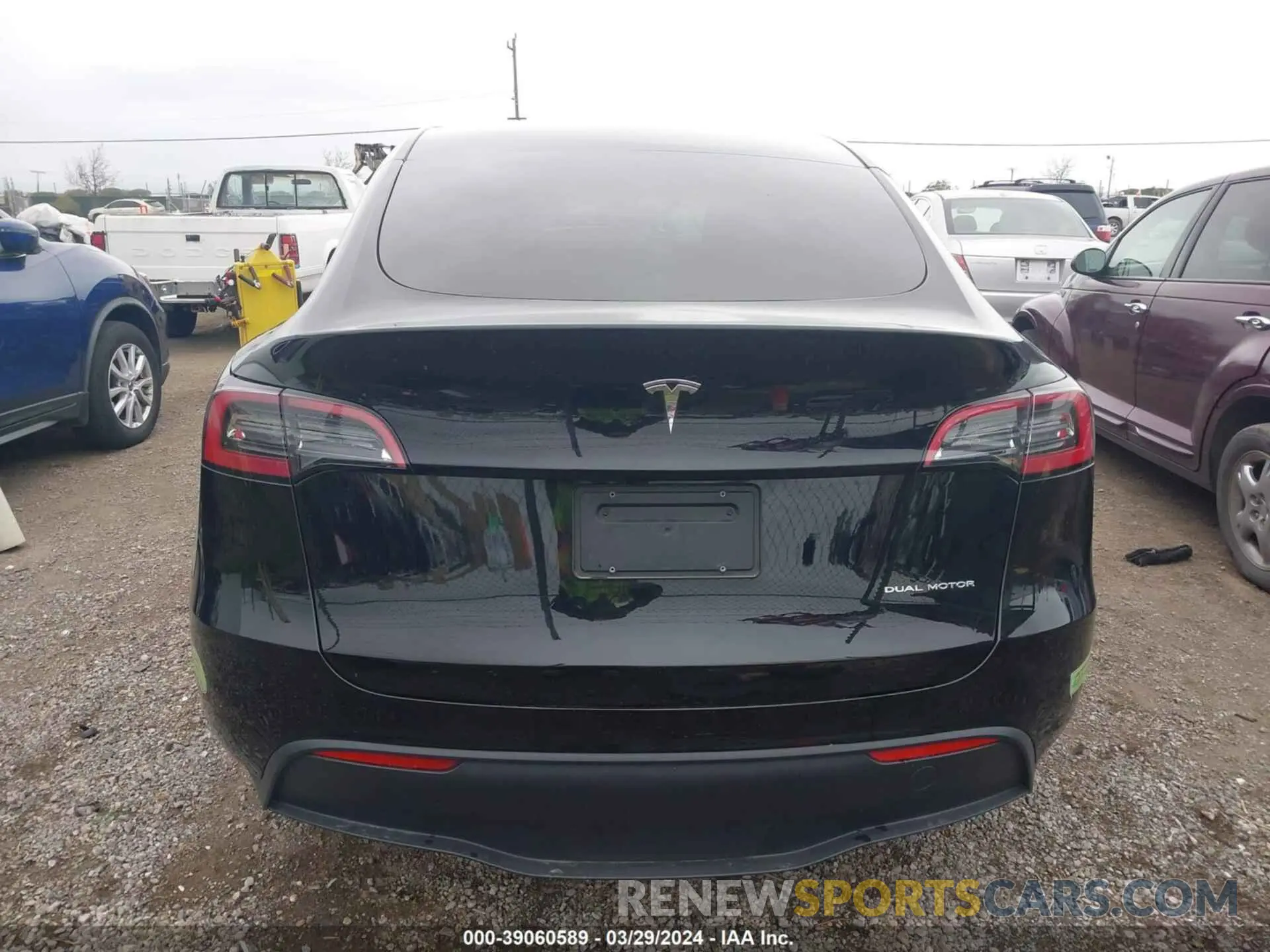 16 fotografías del automóvil dañado 7SAYGDEE0PF692351 TESLA MODEL Y 2023