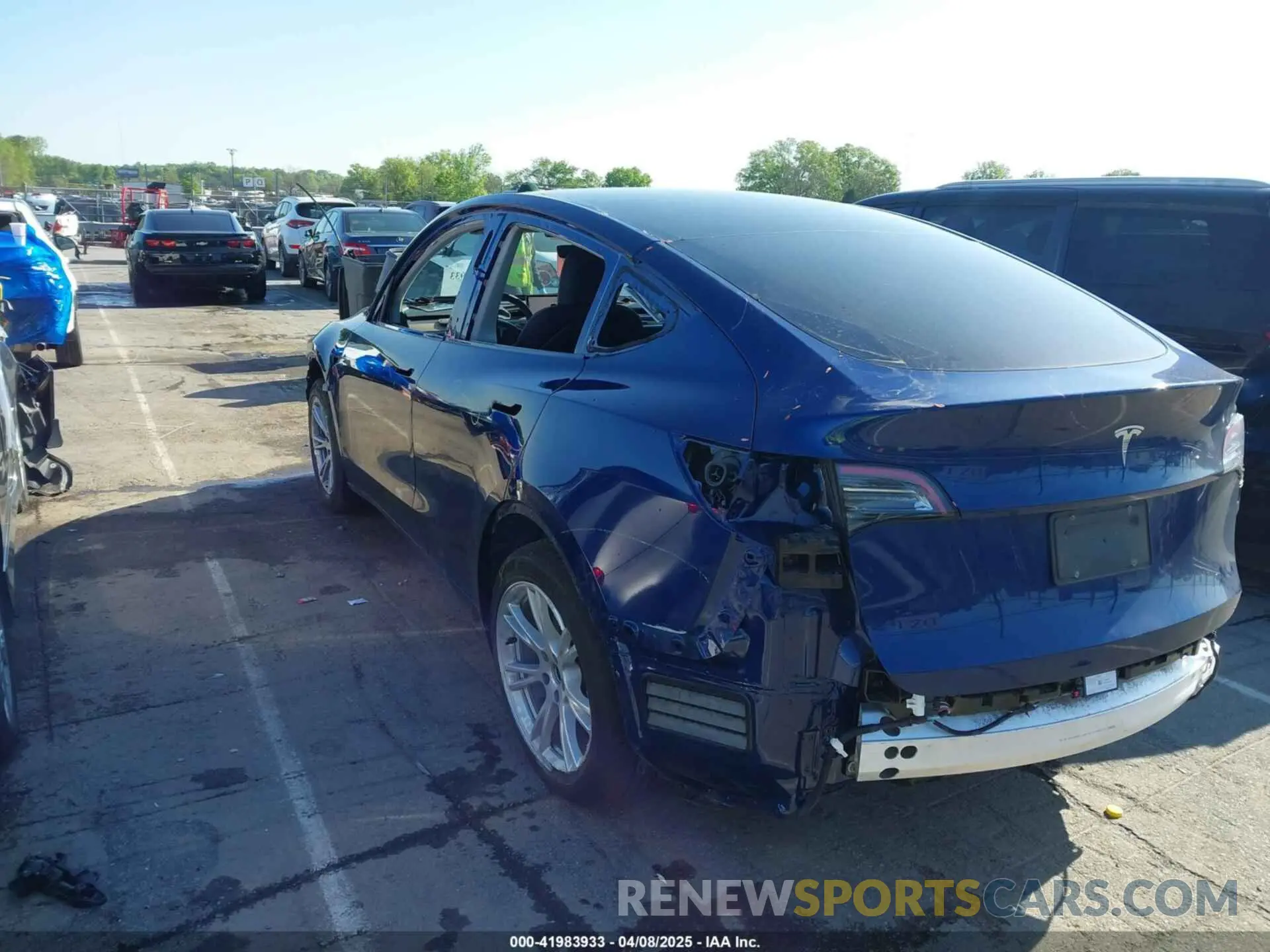 3 fotografías del automóvil dañado 7SAYGDEE0PF762592 TESLA MODEL Y 2023