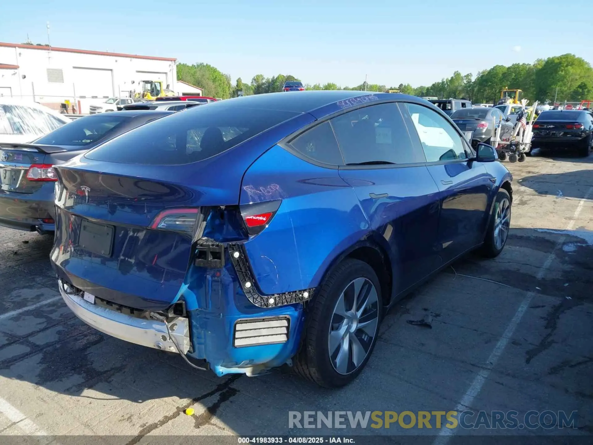 4 fotografías del automóvil dañado 7SAYGDEE0PF762592 TESLA MODEL Y 2023