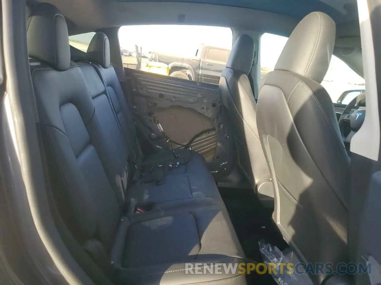 11 fotografías del automóvil dañado 7SAYGDEE0PF782230 TESLA MODEL Y 2023