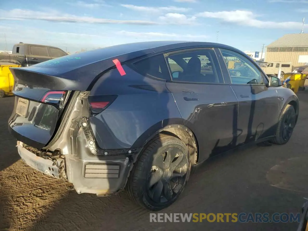 3 fotografías del automóvil dañado 7SAYGDEE0PF782230 TESLA MODEL Y 2023