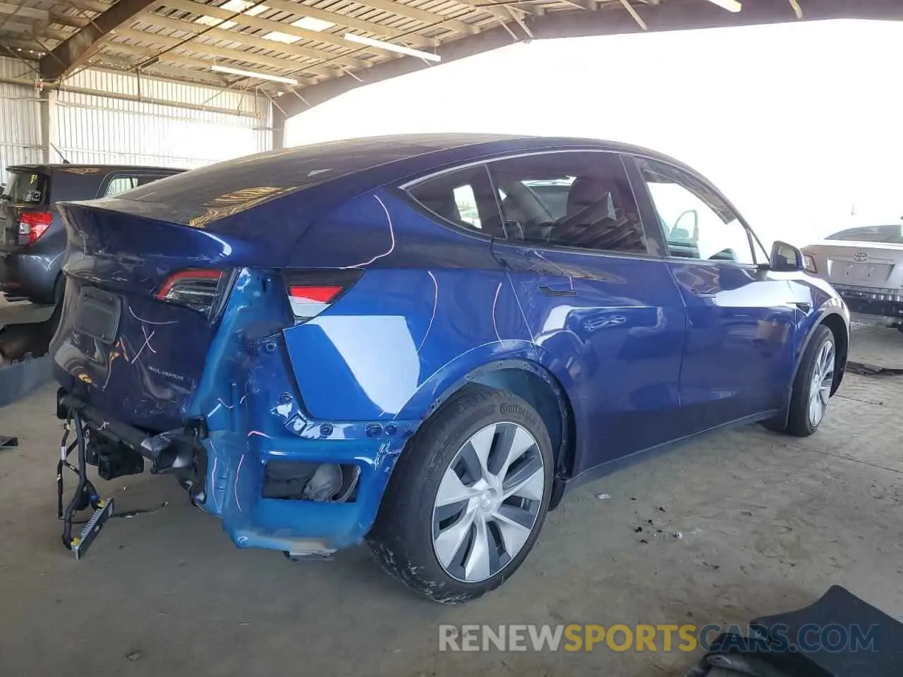 3 fotografías del automóvil dañado 7SAYGDEE0PF837470 TESLA MODEL Y 2023