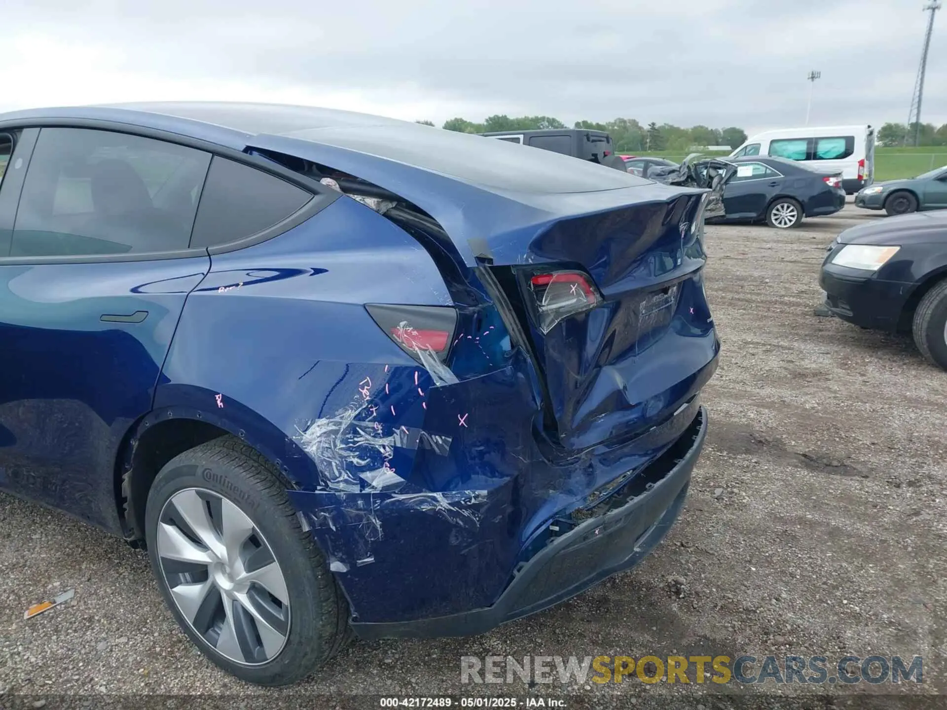 20 fotografías del automóvil dañado 7SAYGDEE0PF840787 TESLA MODEL Y 2023