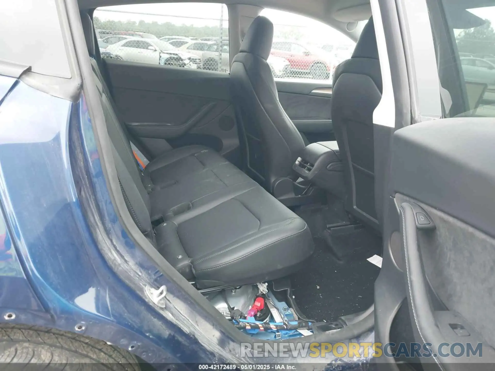 8 fotografías del automóvil dañado 7SAYGDEE0PF840787 TESLA MODEL Y 2023