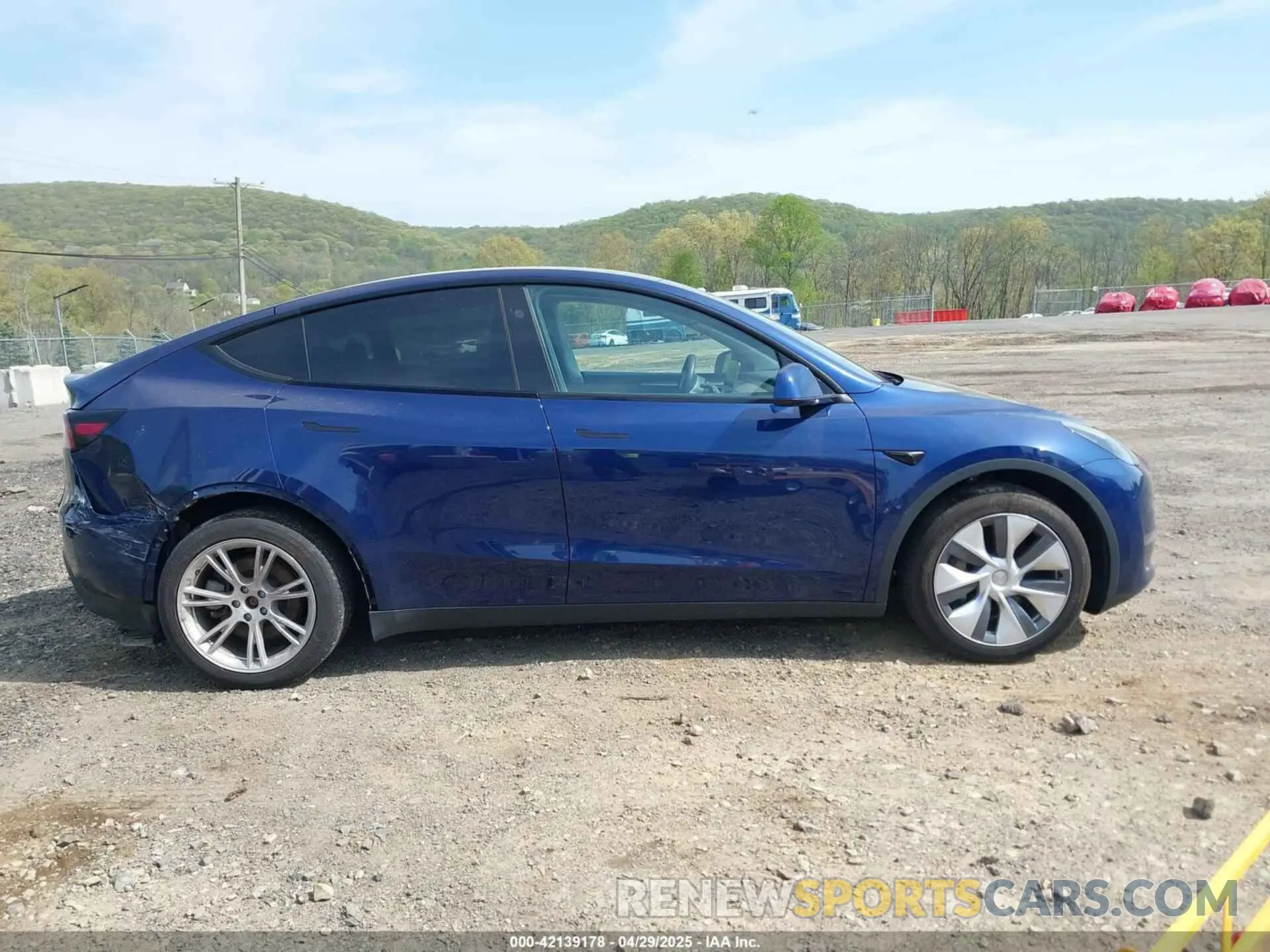13 fotografías del automóvil dañado 7SAYGDEE0PF850980 TESLA MODEL Y 2023