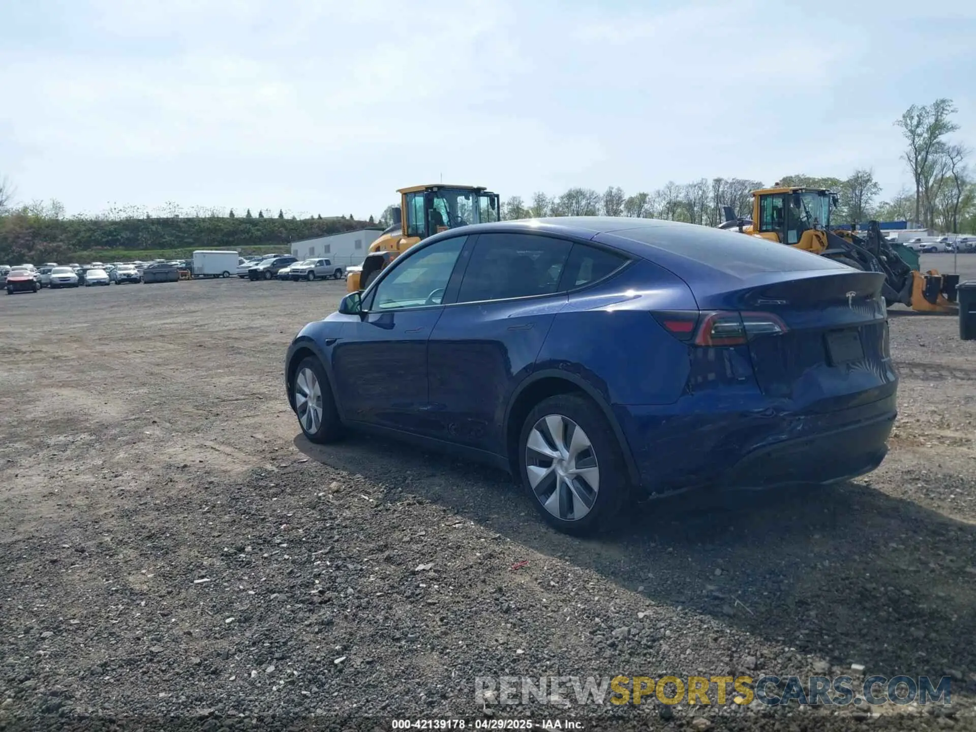 3 fotografías del automóvil dañado 7SAYGDEE0PF850980 TESLA MODEL Y 2023