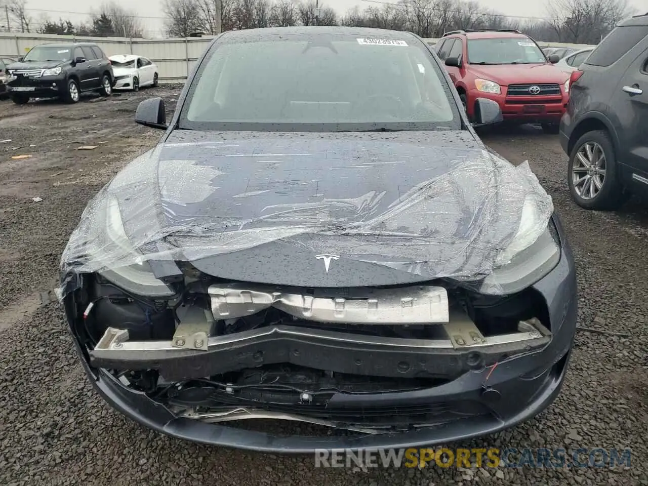 5 fotografías del automóvil dañado 7SAYGDEE0PF857881 TESLA MODEL Y 2023