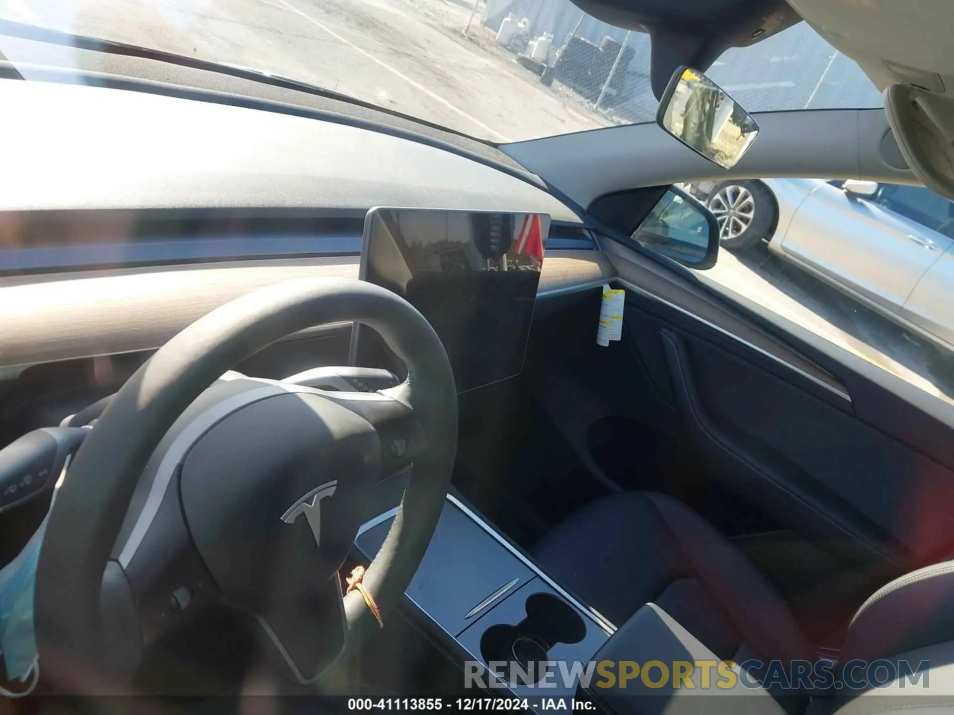 7 fotografías del automóvil dañado 7SAYGDEE0PF881601 TESLA MODEL Y 2023