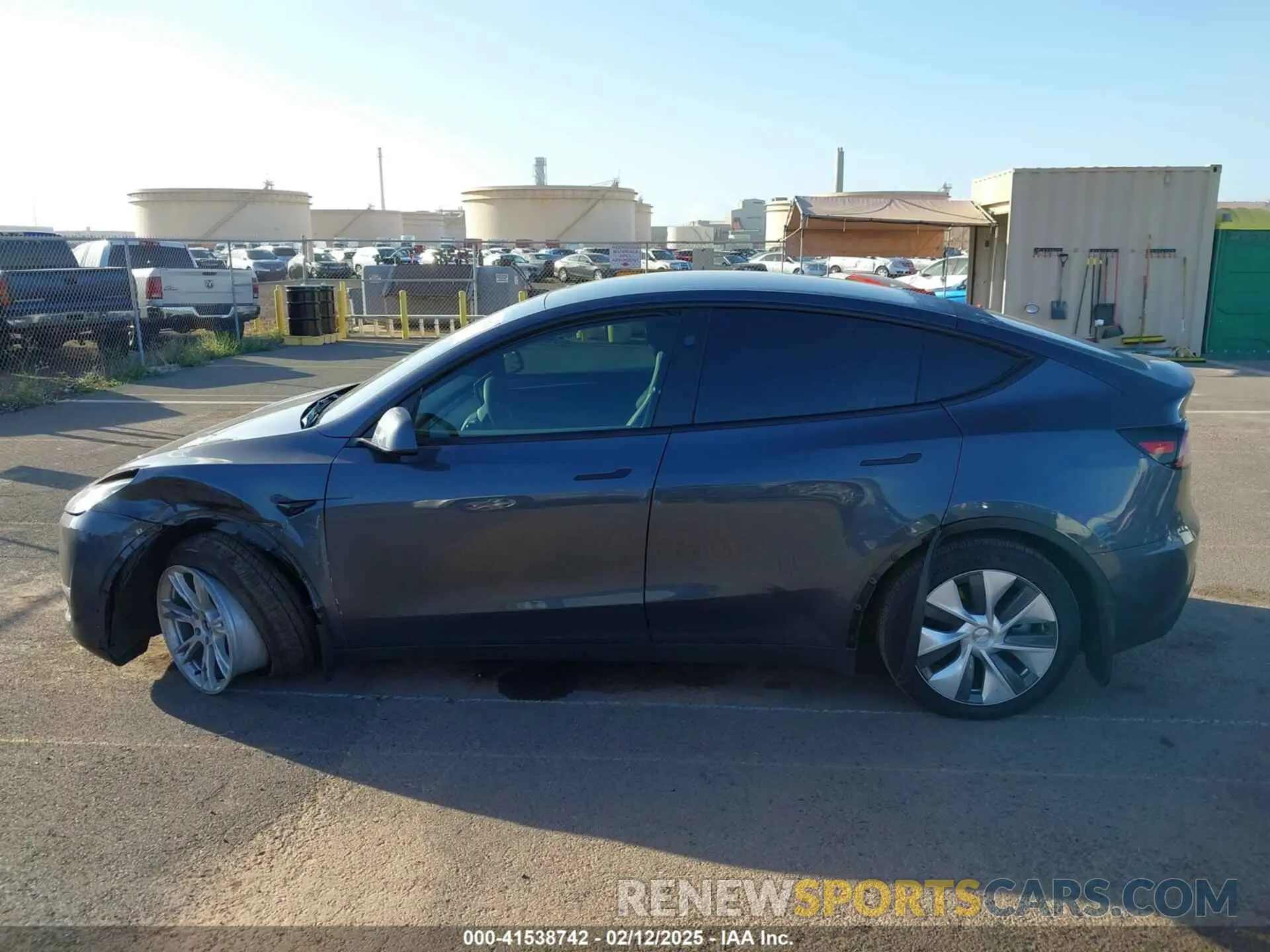 14 fotografías del automóvil dañado 7SAYGDEE0PF928836 TESLA MODEL Y 2023