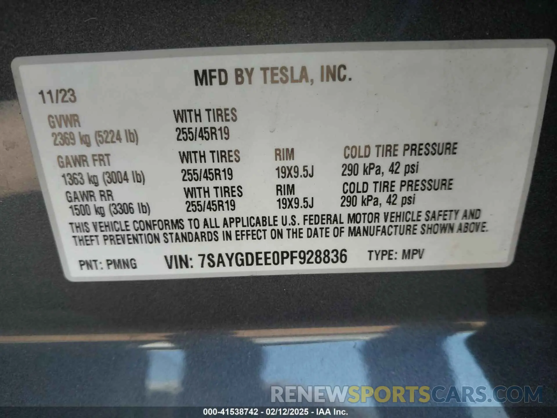9 fotografías del automóvil dañado 7SAYGDEE0PF928836 TESLA MODEL Y 2023