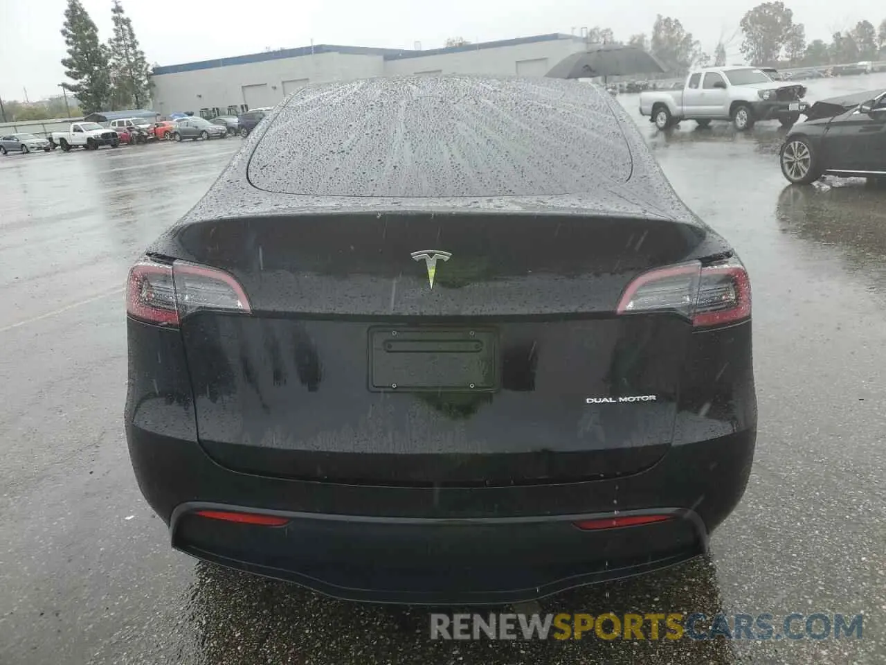 6 fotografías del automóvil dañado 7SAYGDEE1PA074971 TESLA MODEL Y 2023
