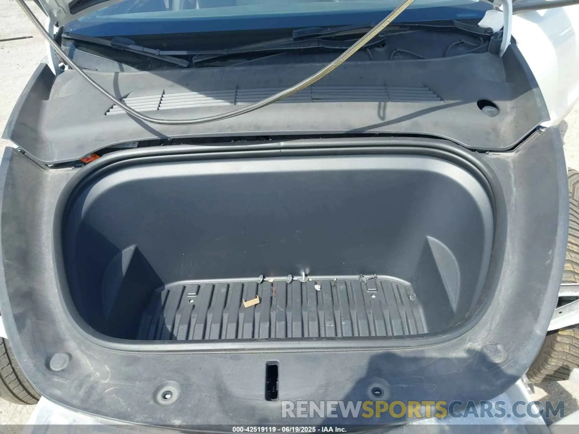 10 fotografías del automóvil dañado 7SAYGDEE1PA117964 TESLA MODEL Y 2023