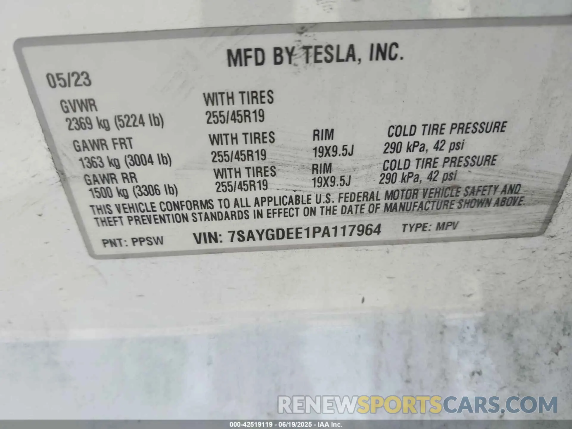 9 fotografías del automóvil dañado 7SAYGDEE1PA117964 TESLA MODEL Y 2023