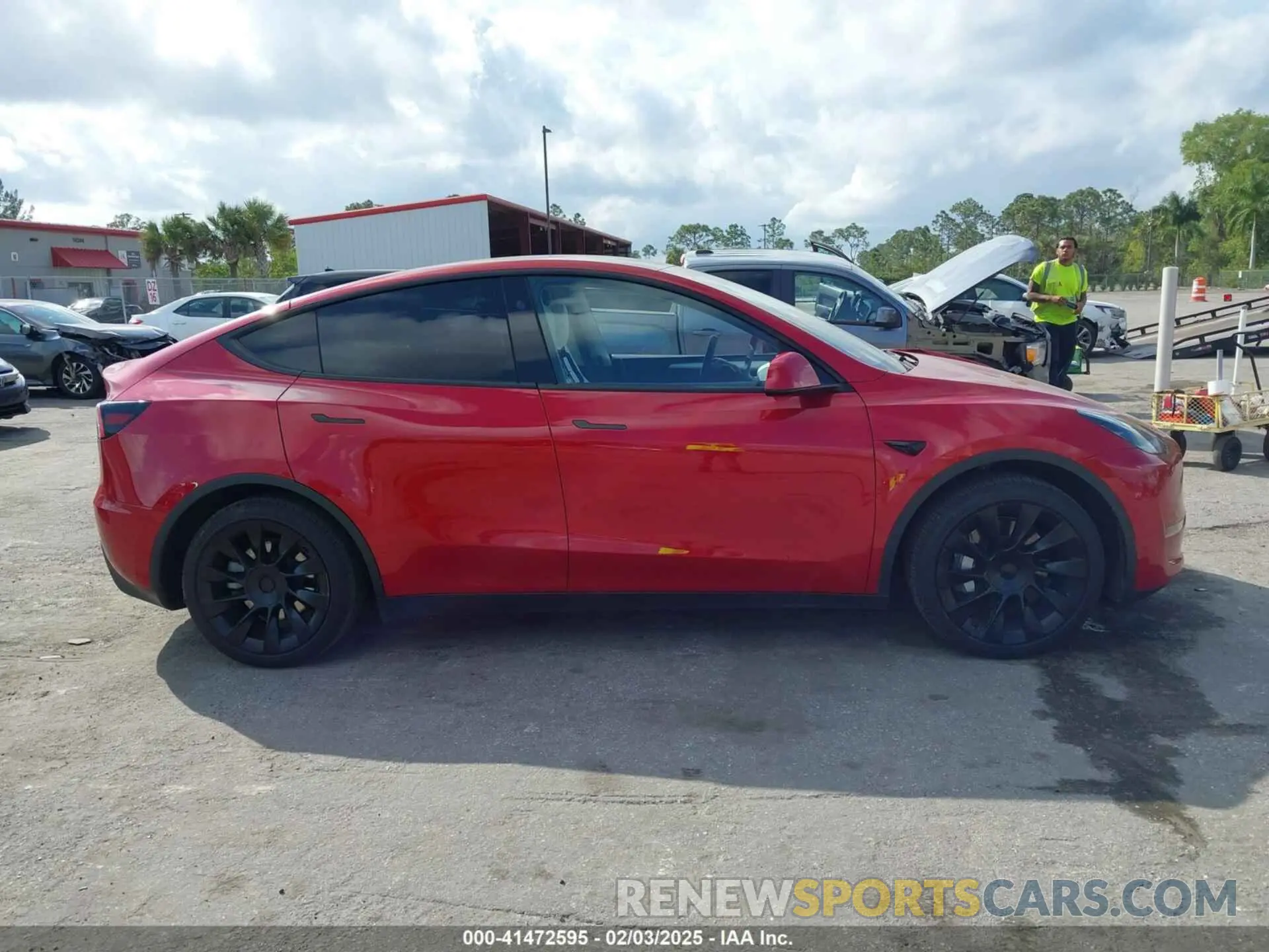 13 fotografías del automóvil dañado 7SAYGDEE1PA154996 TESLA MODEL Y 2023