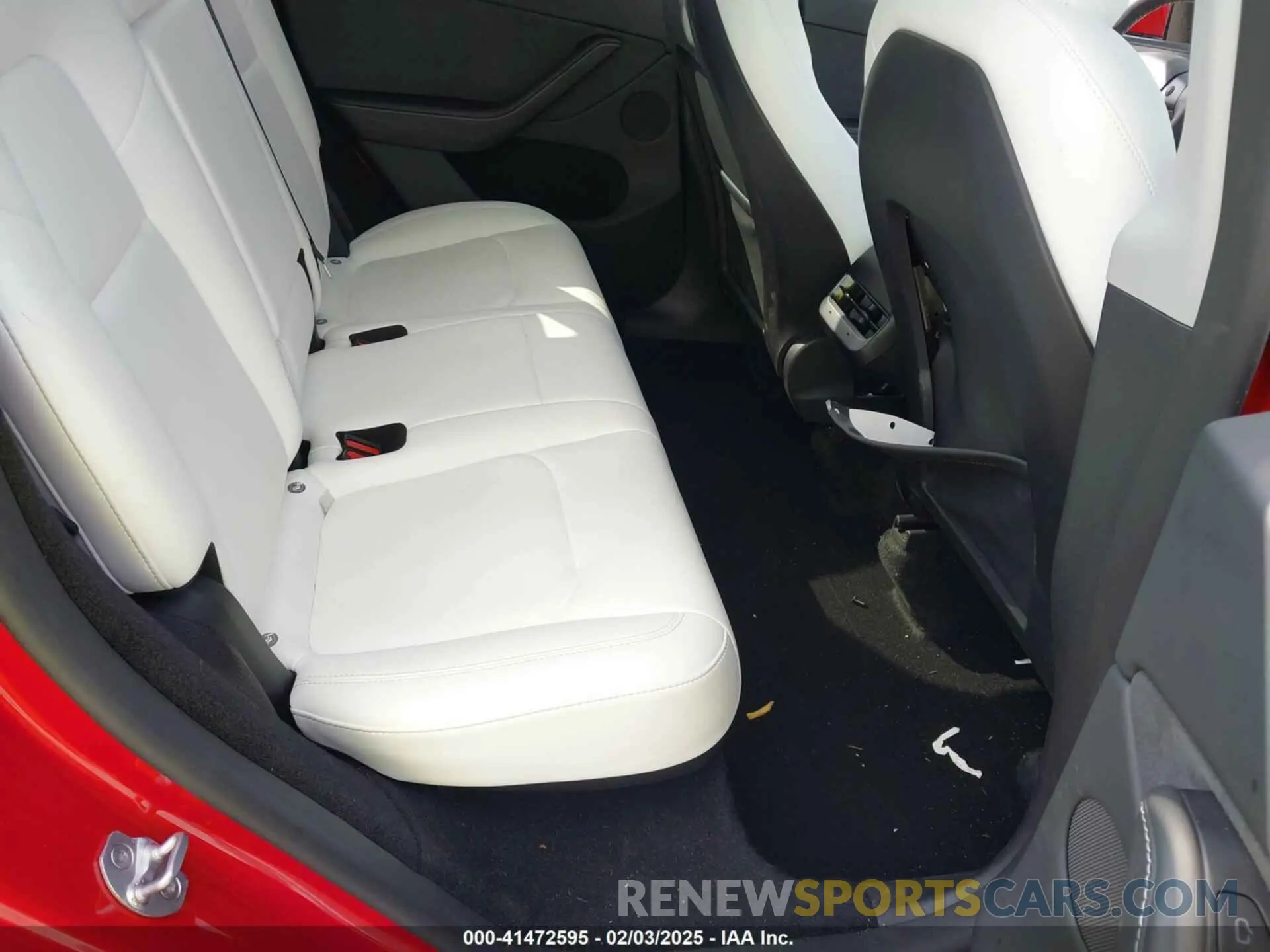 8 fotografías del automóvil dañado 7SAYGDEE1PA154996 TESLA MODEL Y 2023