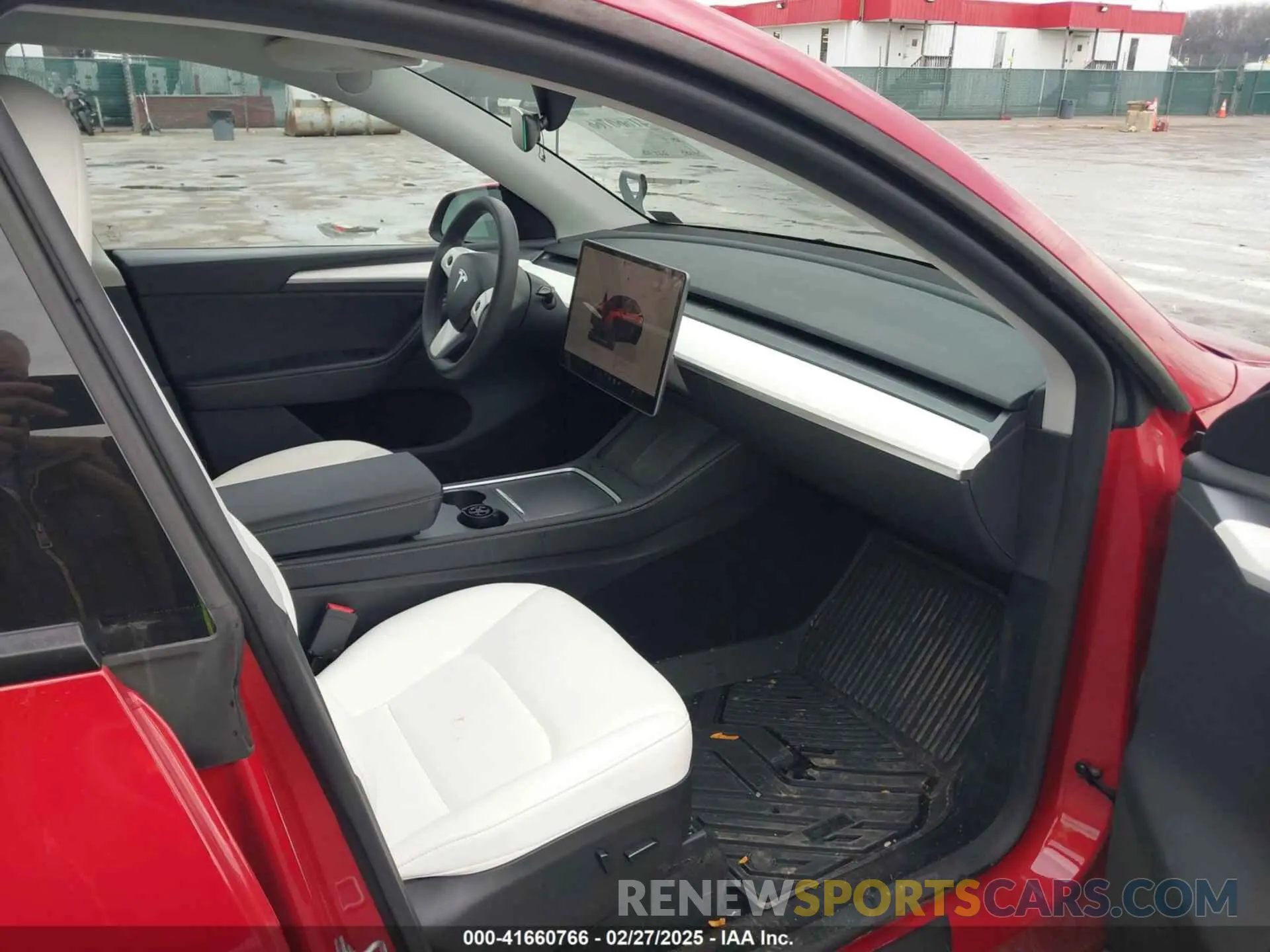5 fotografías del automóvil dañado 7SAYGDEE1PA169031 TESLA MODEL Y 2023