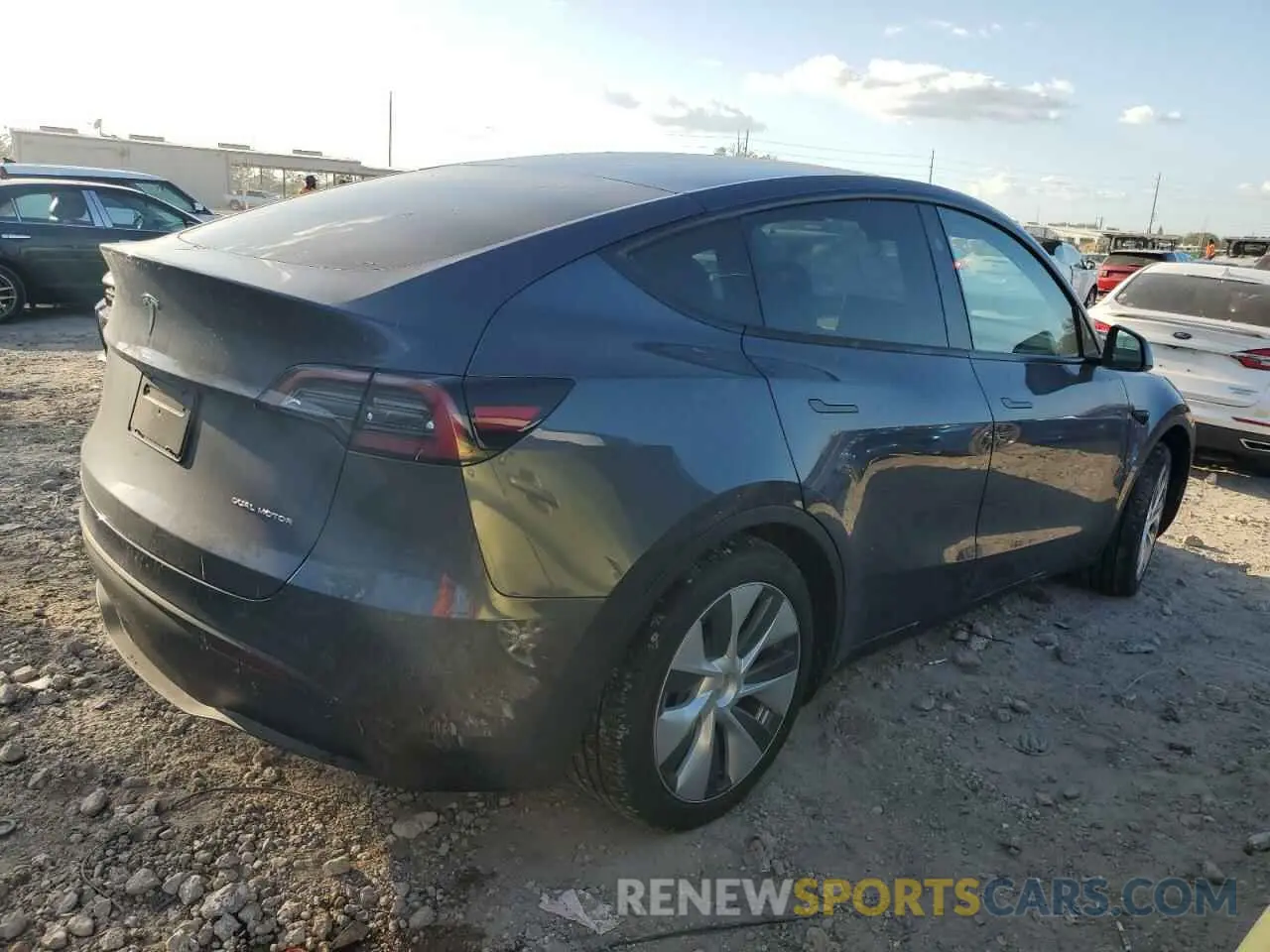 3 fotografías del automóvil dañado 7SAYGDEE1PA211410 TESLA MODEL Y 2023