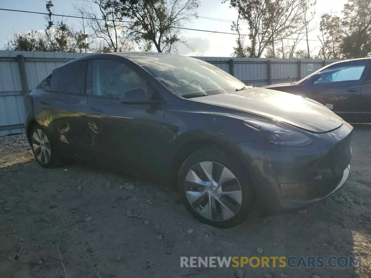 4 fotografías del automóvil dañado 7SAYGDEE1PA211410 TESLA MODEL Y 2023