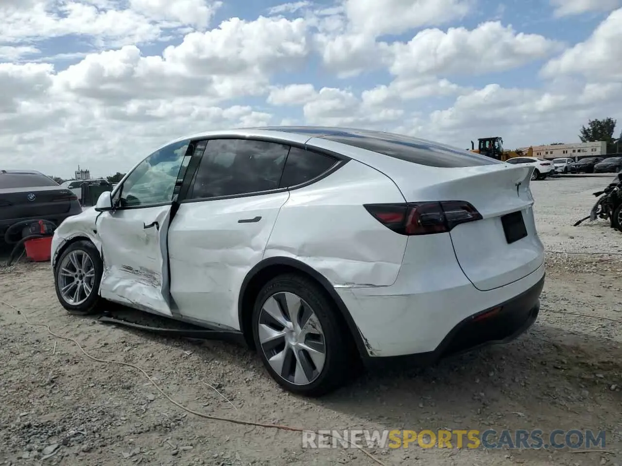 2 fotografías del automóvil dañado 7SAYGDEE1PF595496 TESLA MODEL Y 2023