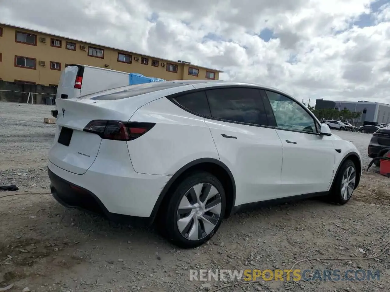 3 fotografías del automóvil dañado 7SAYGDEE1PF595496 TESLA MODEL Y 2023