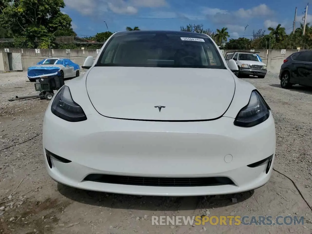 5 fotografías del automóvil dañado 7SAYGDEE1PF595496 TESLA MODEL Y 2023