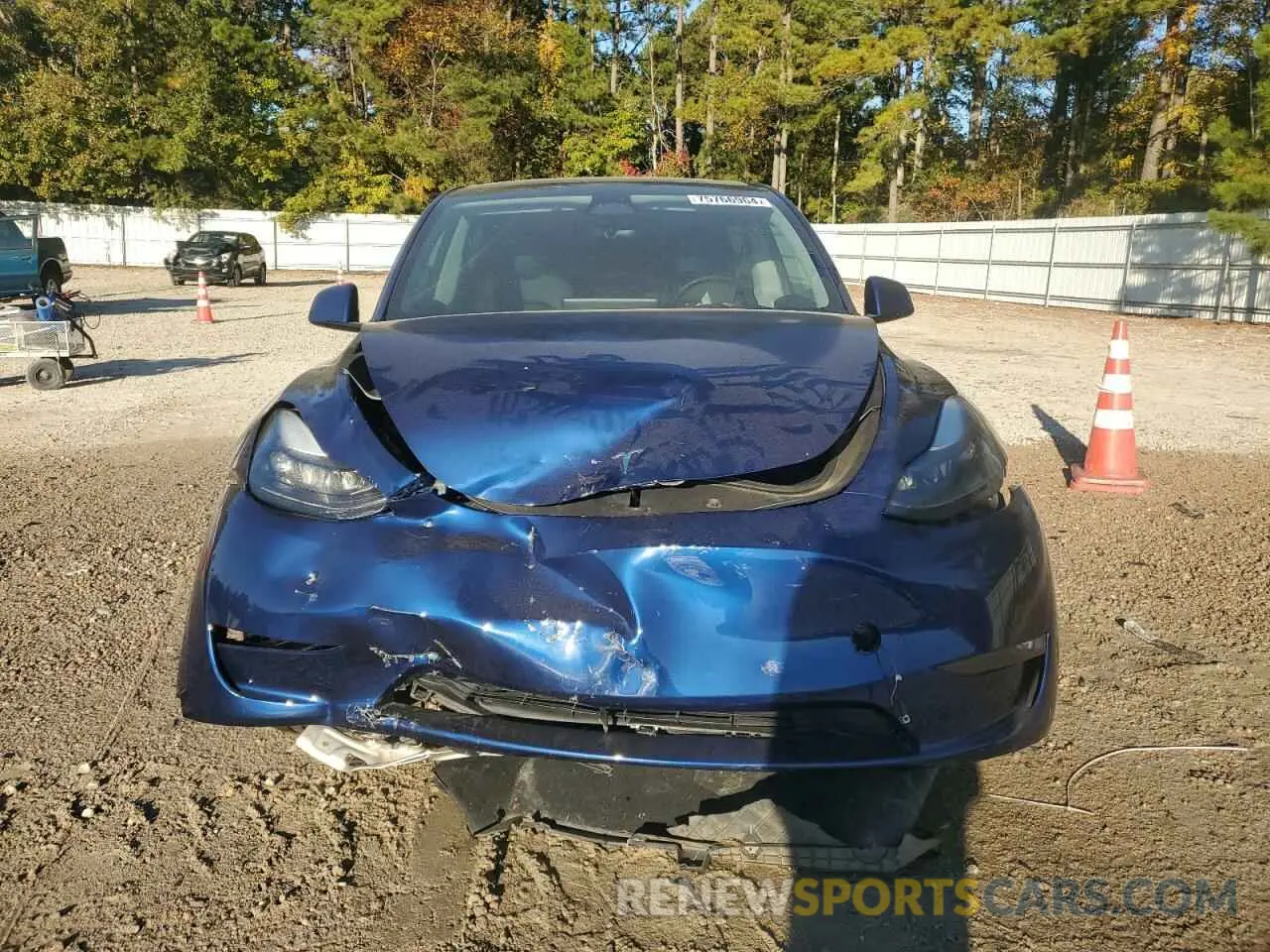 5 fotografías del automóvil dañado 7SAYGDEE1PF607226 TESLA MODEL Y 2023