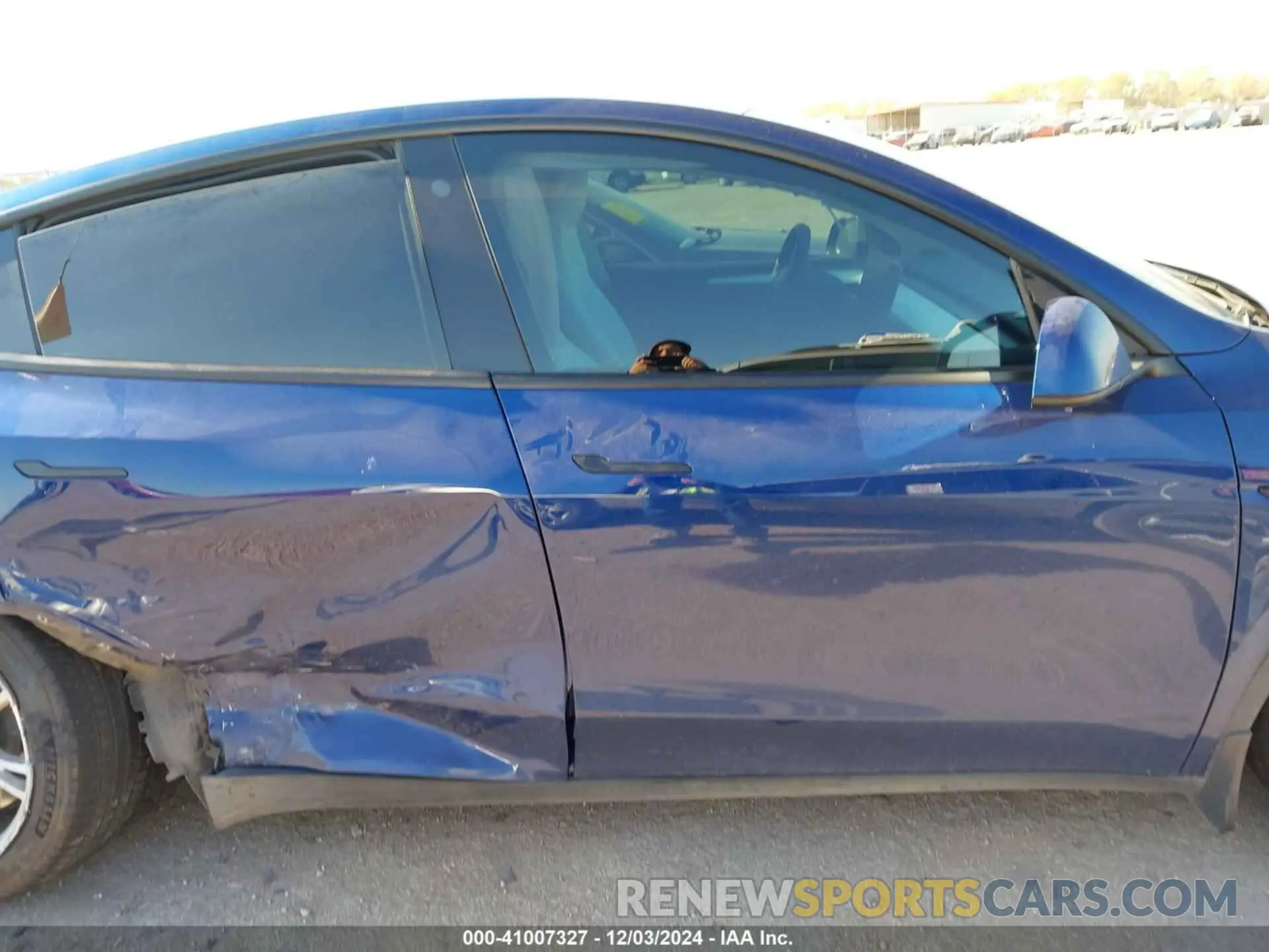 12 fotografías del automóvil dañado 7SAYGDEE1PF635916 TESLA MODEL Y 2023