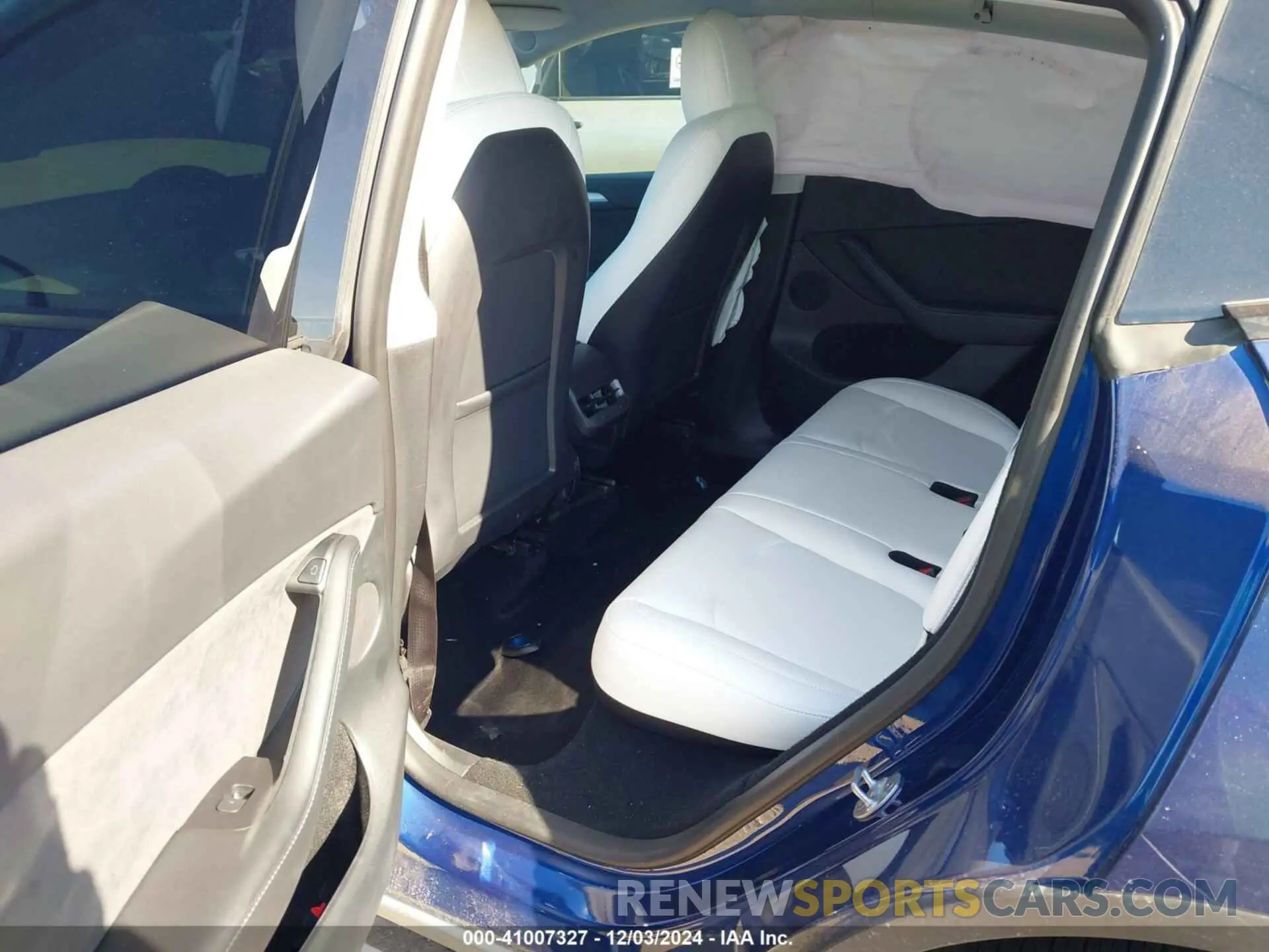 8 fotografías del automóvil dañado 7SAYGDEE1PF635916 TESLA MODEL Y 2023