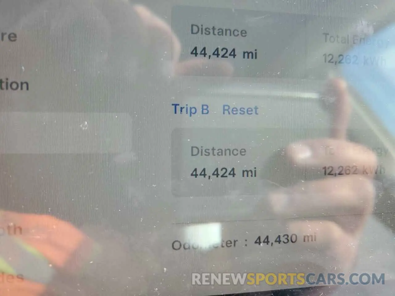 9 fotografías del automóvil dañado 7SAYGDEE1PF638153 TESLA MODEL Y 2023