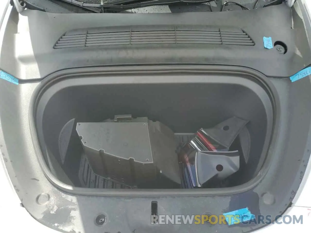 11 fotografías del automóvil dañado 7SAYGDEE1PF676644 TESLA MODEL Y 2023