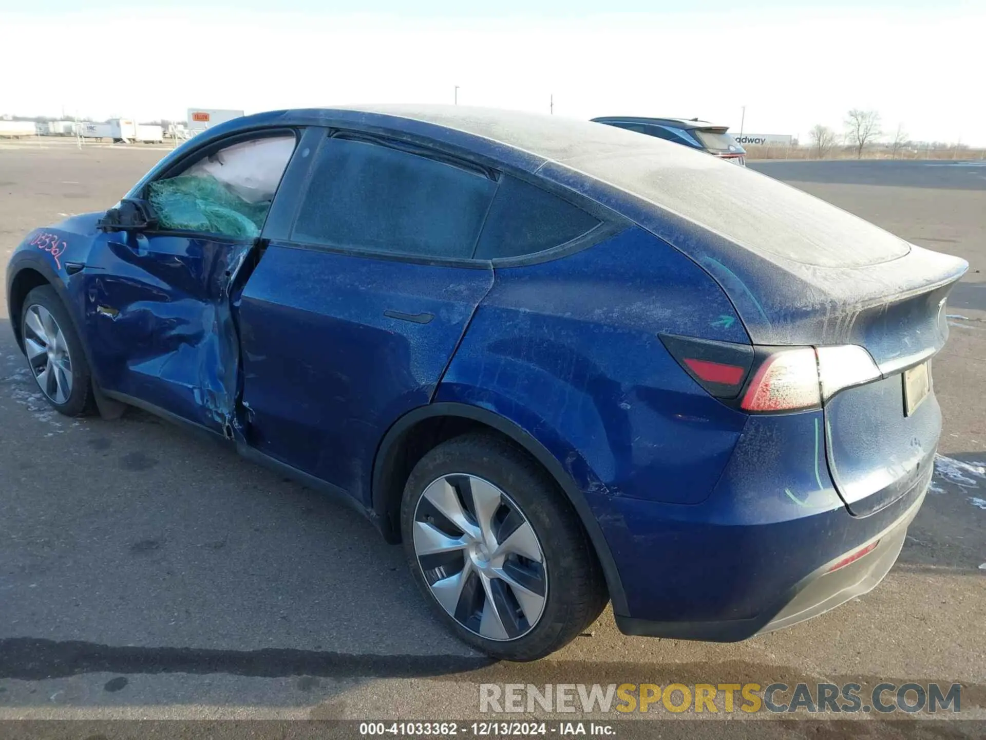 3 fotografías del automóvil dañado 7SAYGDEE1PF708511 TESLA MODEL Y 2023