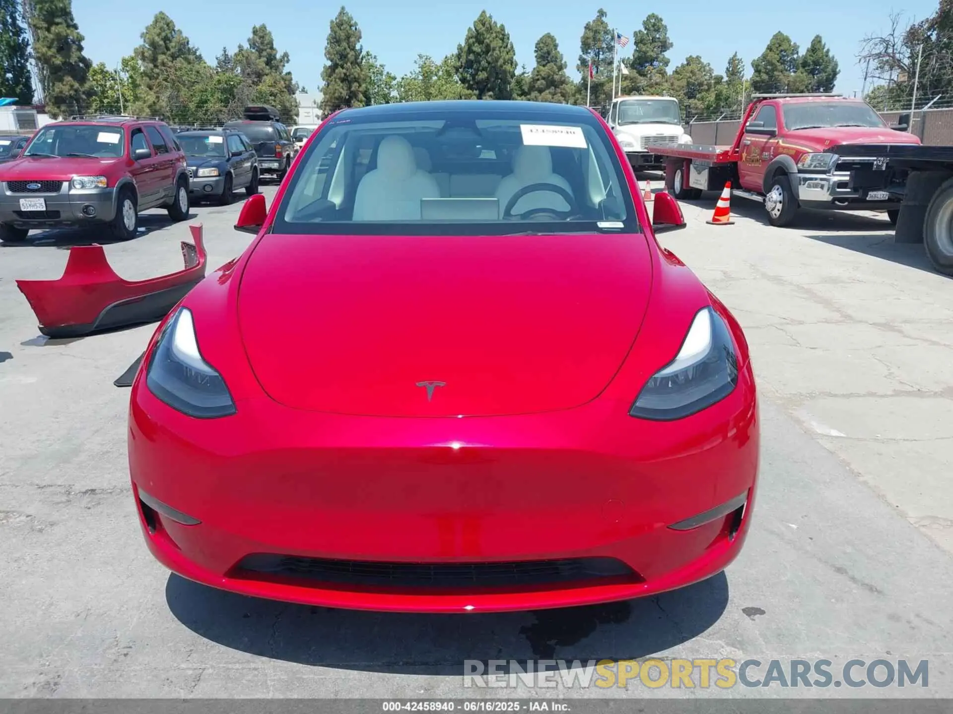13 fotografías del automóvil dañado 7SAYGDEE1PF884118 TESLA MODEL Y 2023