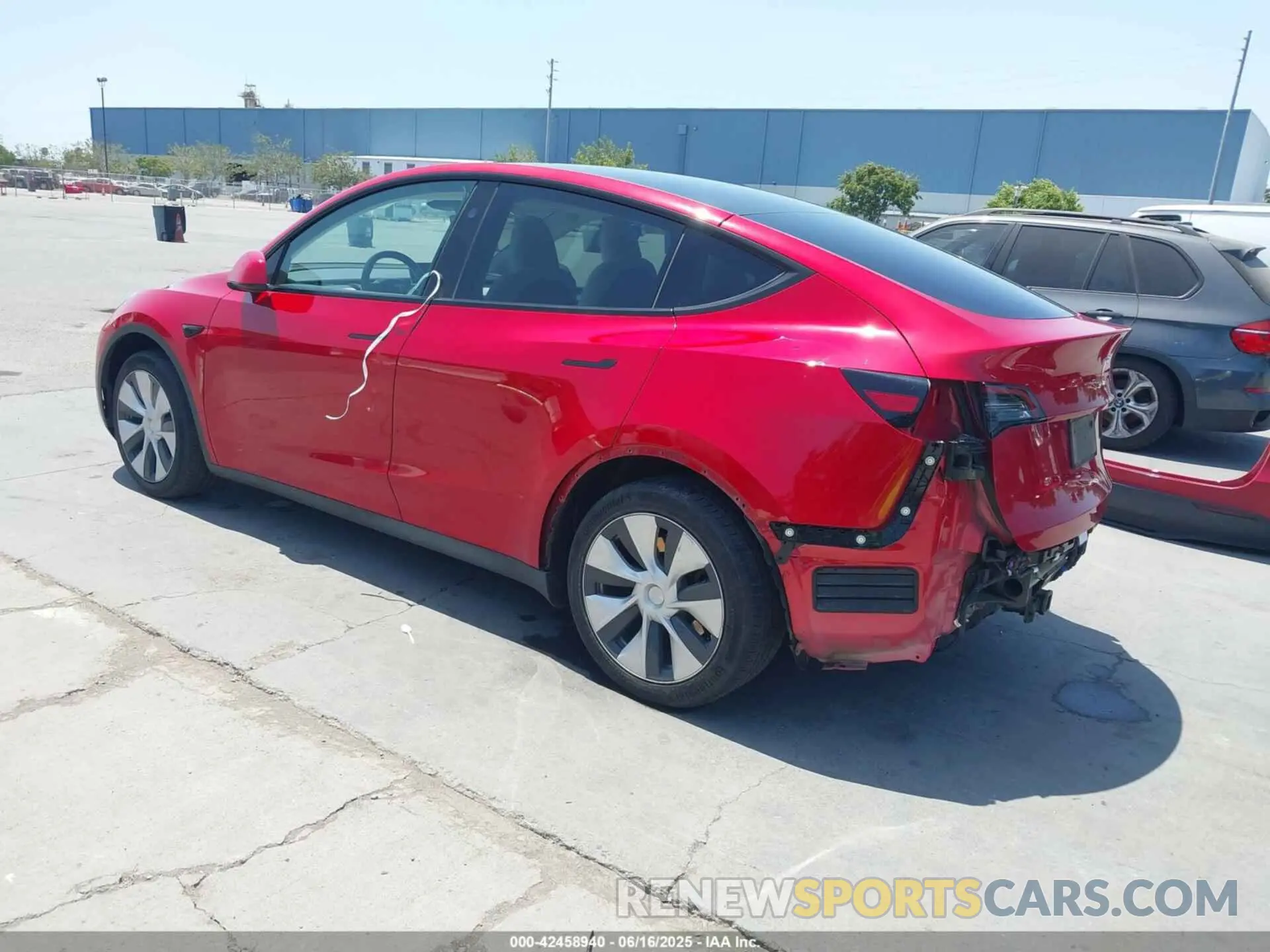 3 fotografías del automóvil dañado 7SAYGDEE1PF884118 TESLA MODEL Y 2023