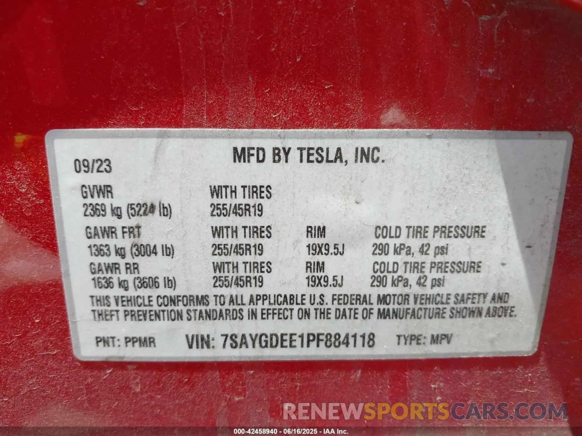 9 fotografías del automóvil dañado 7SAYGDEE1PF884118 TESLA MODEL Y 2023