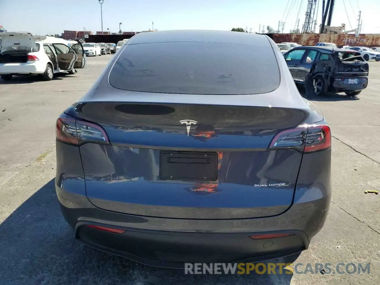 6 fotografías del automóvil dañado 7SAYGDEE1PF906926 TESLA MODEL Y 2023