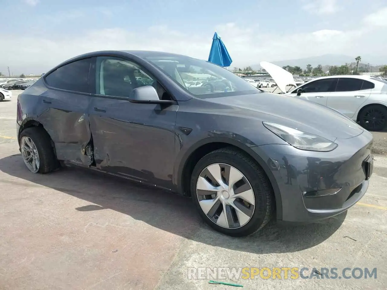 4 fotografías del automóvil dañado 7SAYGDEE1PF912600 TESLA MODEL Y 2023