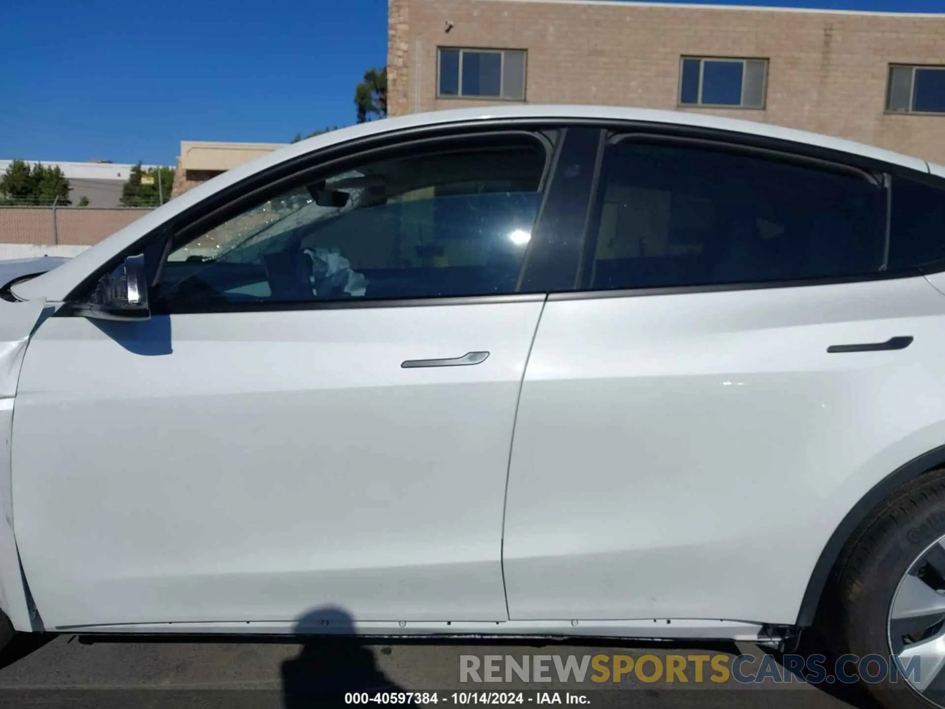 14 fotografías del automóvil dañado 7SAYGDEE1PF920924 TESLA MODEL Y 2023