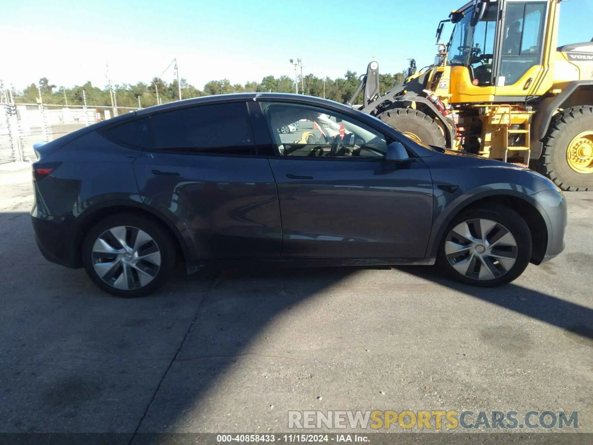 12 fotografías del automóvil dañado 7SAYGDEE1PF921037 TESLA MODEL Y 2023