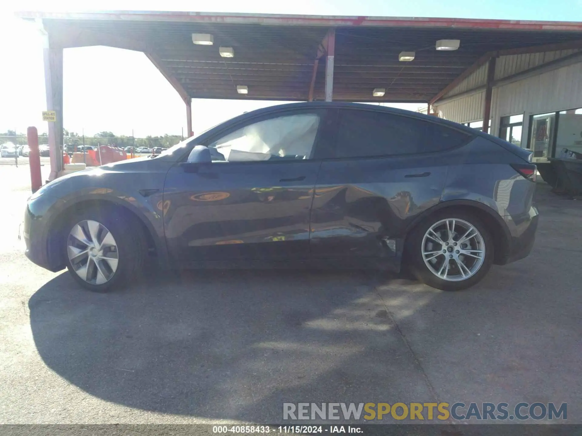 13 fotografías del automóvil dañado 7SAYGDEE1PF921037 TESLA MODEL Y 2023