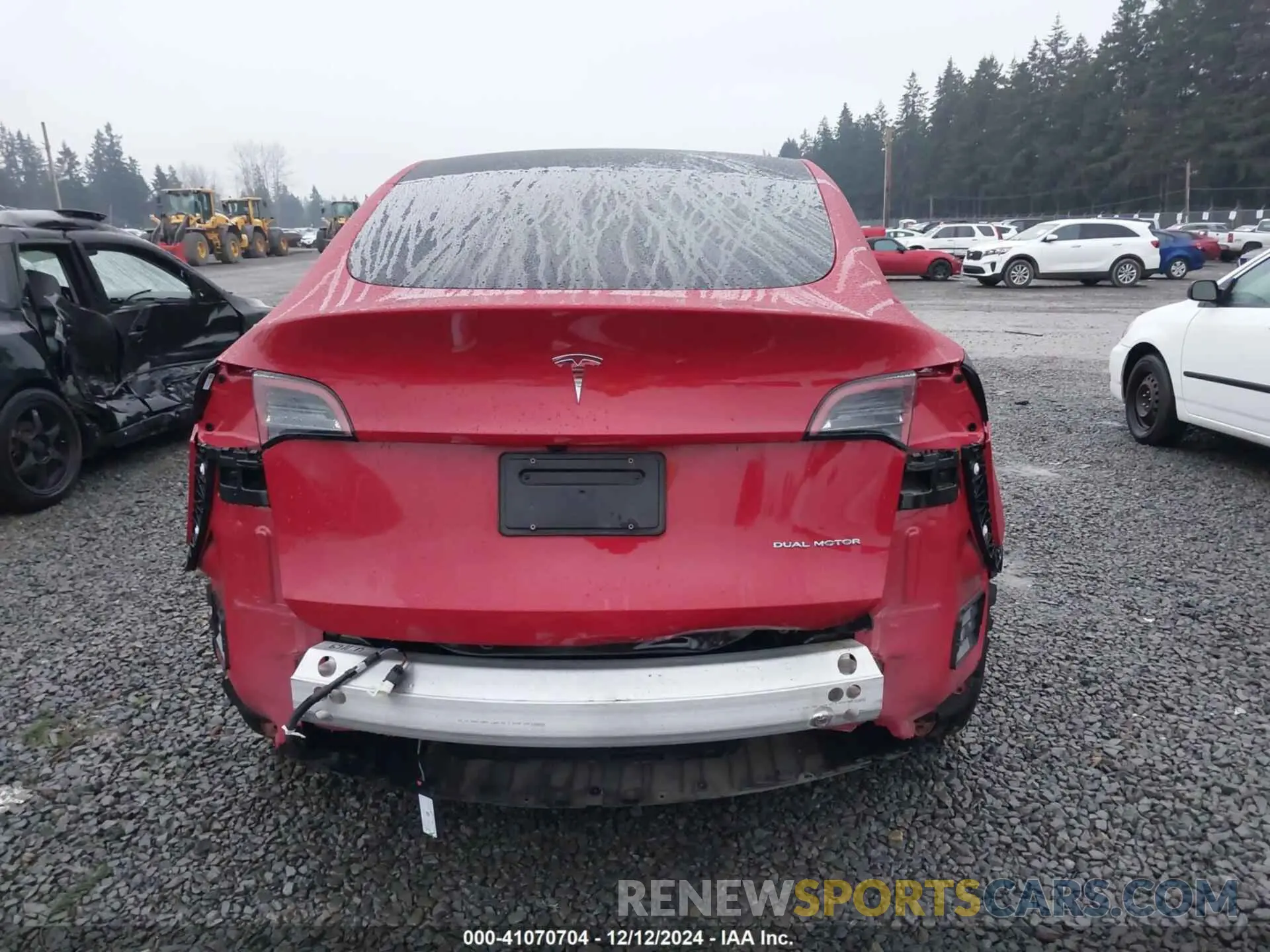 17 fotografías del automóvil dañado 7SAYGDEE1PF966222 TESLA MODEL Y 2023