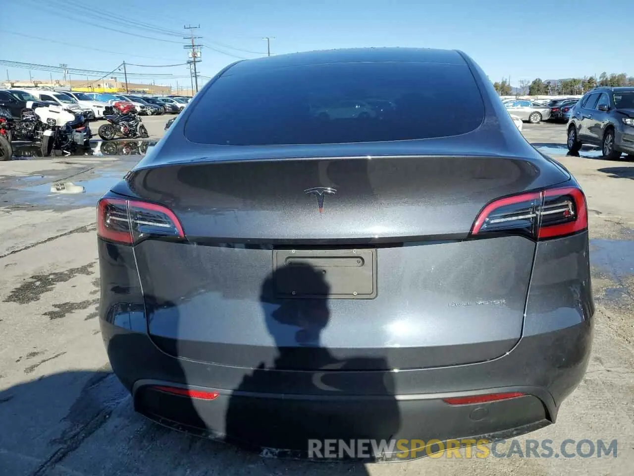 6 fotografías del automóvil dañado 7SAYGDEE2PA047794 TESLA MODEL Y 2023