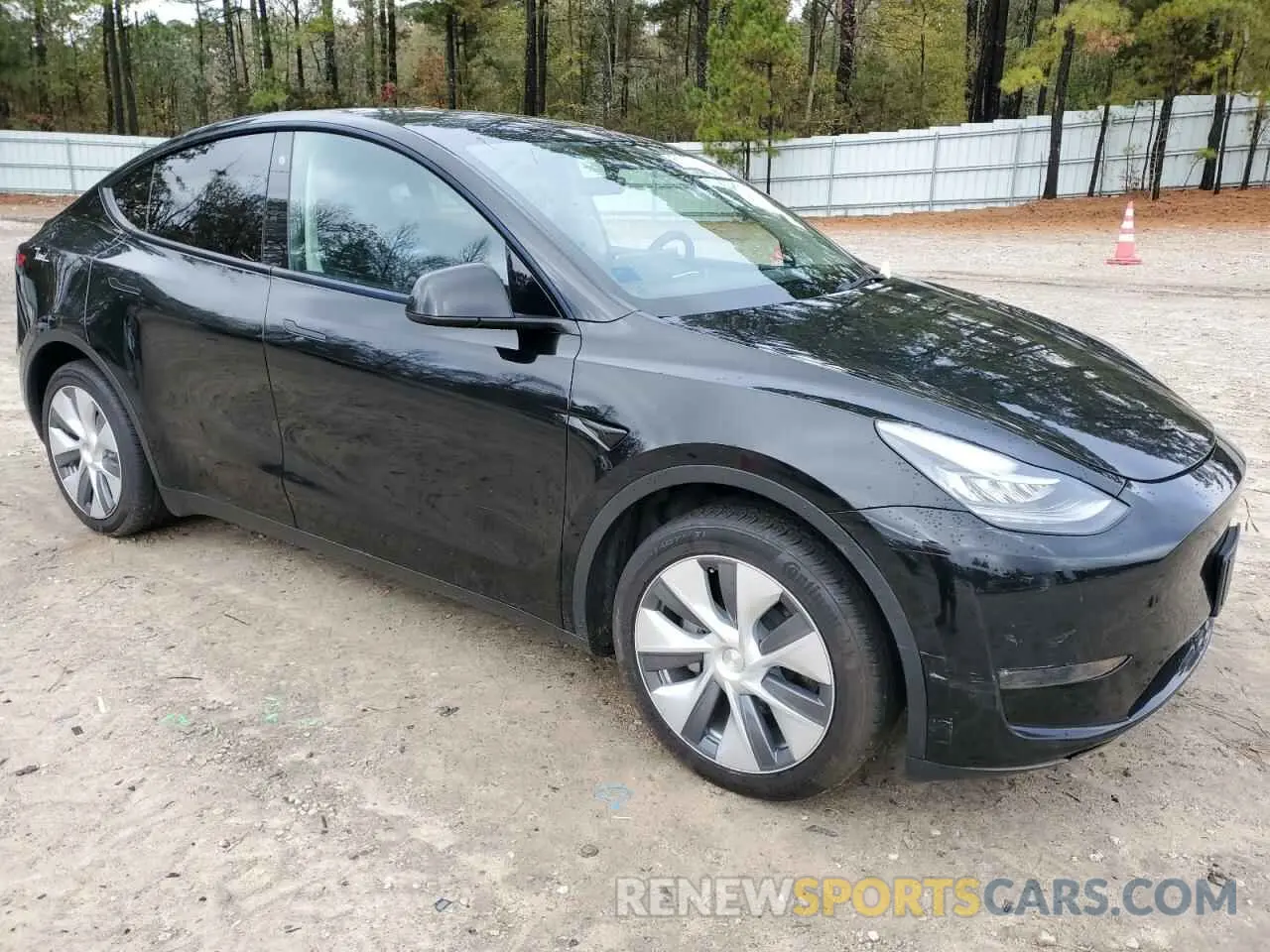 4 fotografías del automóvil dañado 7SAYGDEE2PA103555 TESLA MODEL Y 2023