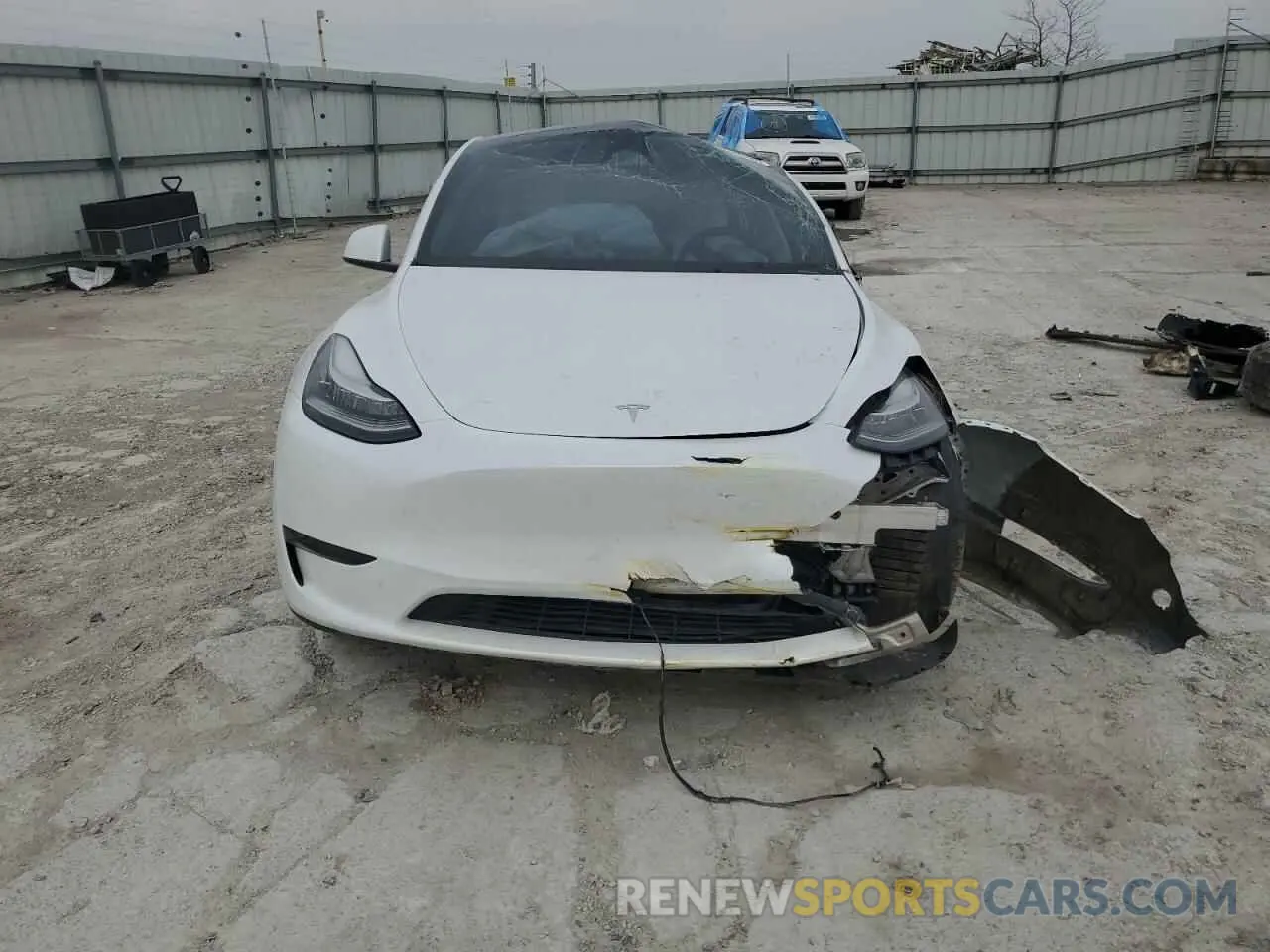 5 fotografías del automóvil dañado 7SAYGDEE2PA145160 TESLA MODEL Y 2023