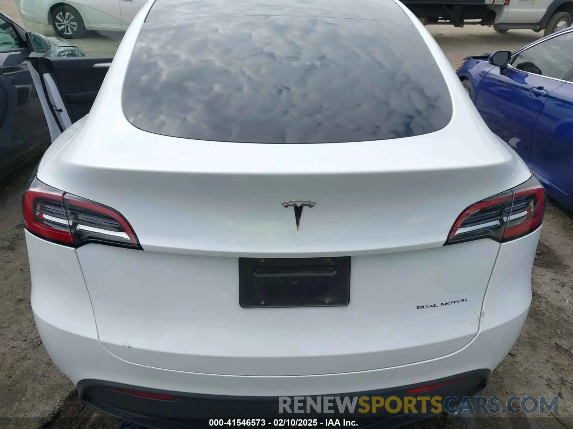 15 fotografías del automóvil dañado 7SAYGDEE2PA145398 TESLA MODEL Y 2023