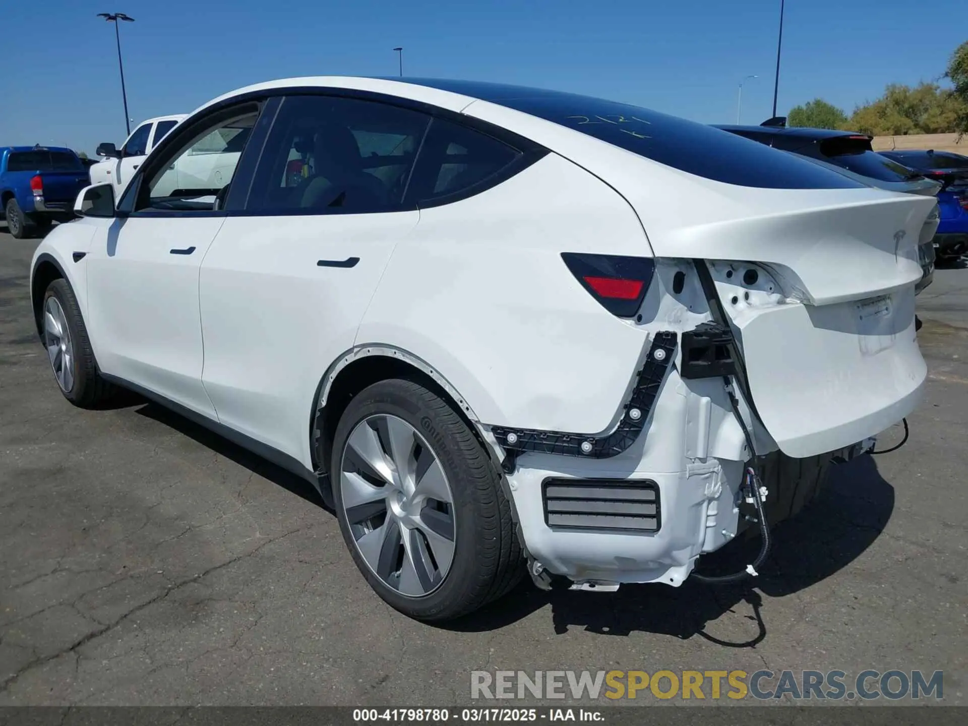 3 fotografías del automóvil dañado 7SAYGDEE2PF632121 TESLA MODEL Y 2023