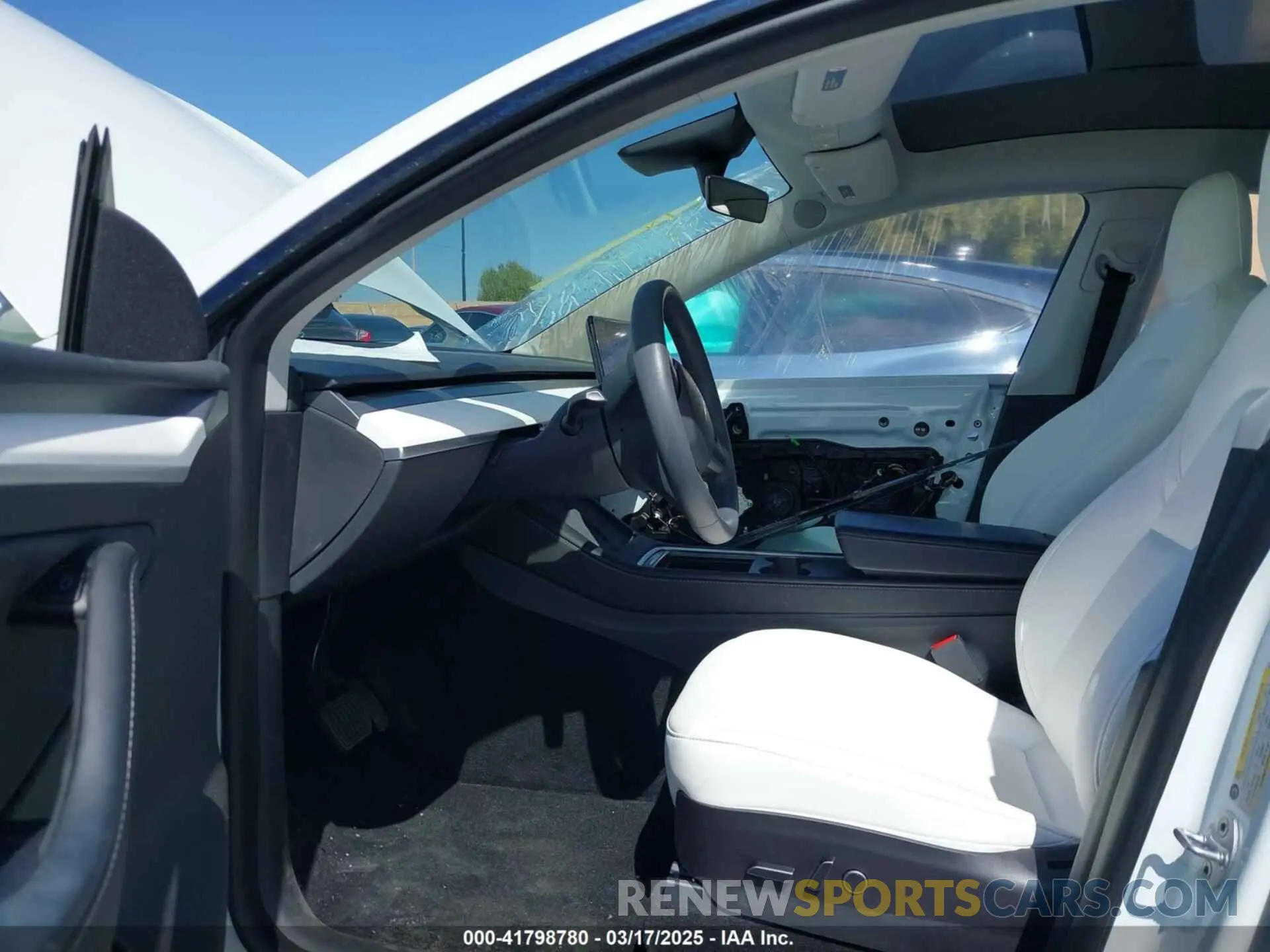 5 fotografías del automóvil dañado 7SAYGDEE2PF632121 TESLA MODEL Y 2023