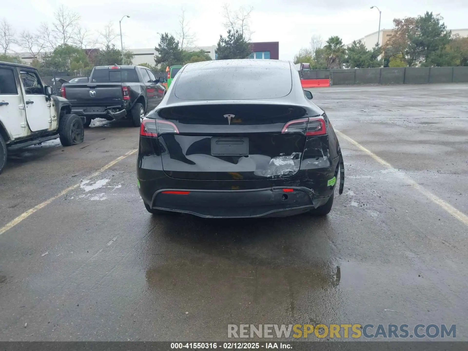 15 fotografías del automóvil dañado 7SAYGDEE2PF632443 TESLA MODEL Y 2023