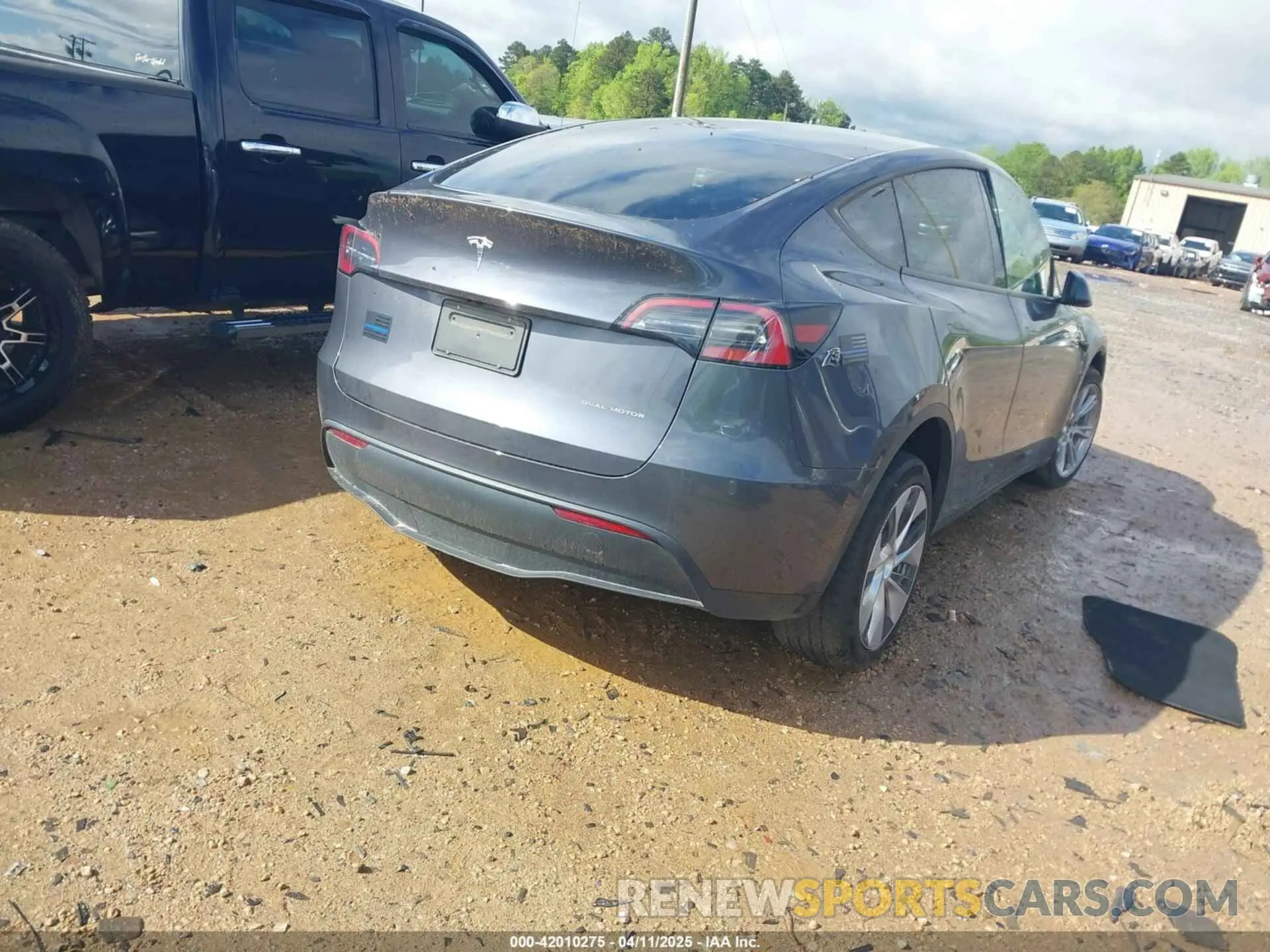 4 fotografías del automóvil dañado 7SAYGDEE2PF674286 TESLA MODEL Y 2023