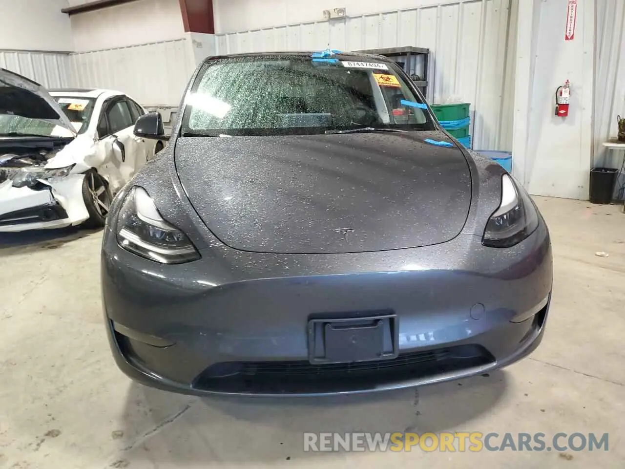 5 fotografías del automóvil dañado 7SAYGDEE2PF765784 TESLA MODEL Y 2023